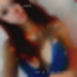 I'm a fun Brooksville, FL loving bi-curious gal..