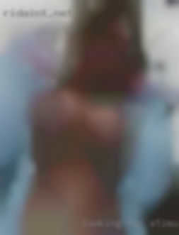 Looking for sex around Macomb, Illinois stimulating company.