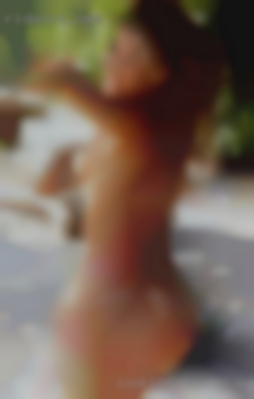 Looking formen chat galleries women older couples.